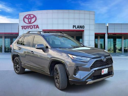 2022 Toyota RAV4 Hybrid SE
