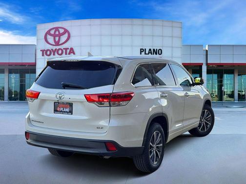 Blizzard Pearl 2018 Toyota Highlander XLE
