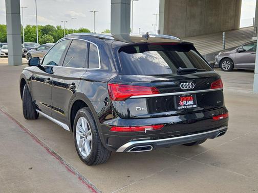 Mythos Black Metallic 2022 Audi Q5 45 S line Premium