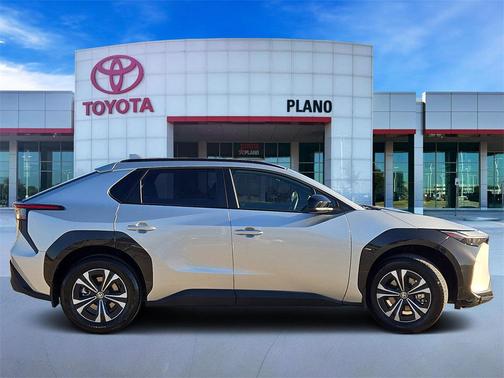 2024 Toyota bZ4X XLE