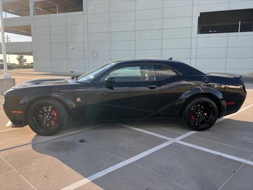 Pitch Black Clearcoat 2020 Dodge Challenger R/T Scat Pack Widebody
