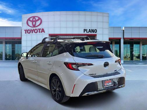 Wind Chill Pearl 2025 Toyota Corolla XSE