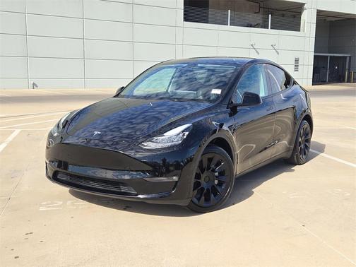 2022 Tesla Model Y Long Range Dual Motor All-Wheel Drive