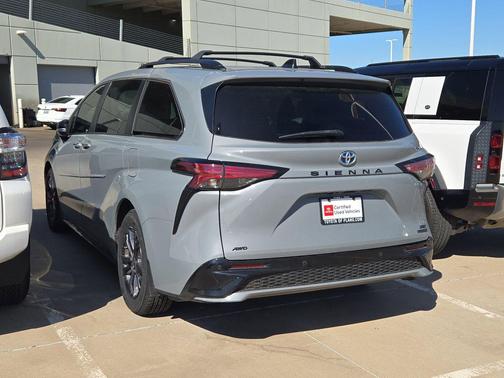 2024 Toyota Sienna XSE 7 Passenger