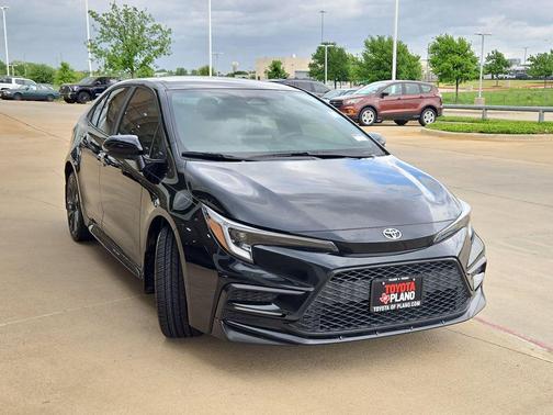 Black 2023 Toyota Corolla SE