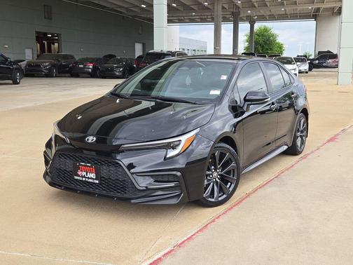 Black 2023 Toyota Corolla SE