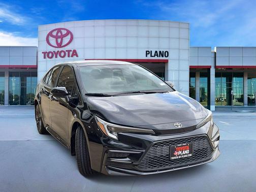 Black 2023 Toyota Corolla SE