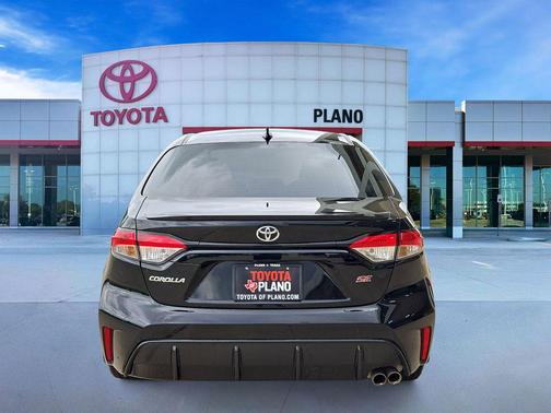 Black 2023 Toyota Corolla SE