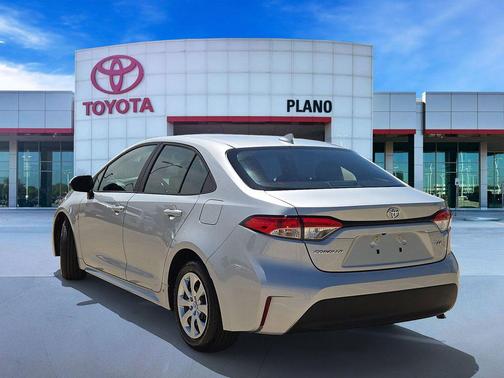 Classic Silver Metallic 2026 Toyota Corolla LE