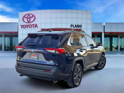 2023 Toyota RAV4 Hybrid XLE Premium