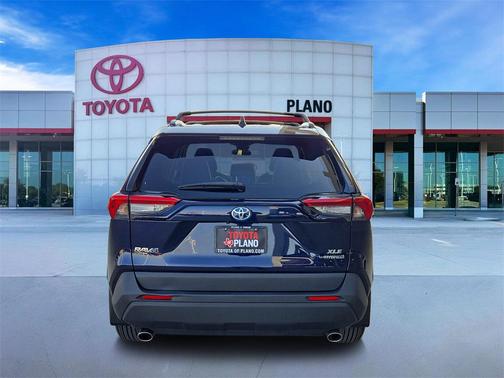 2023 Toyota RAV4 Hybrid XLE Premium