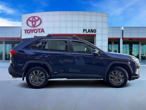 2023 Toyota RAV4 Hybrid XLE Premium
