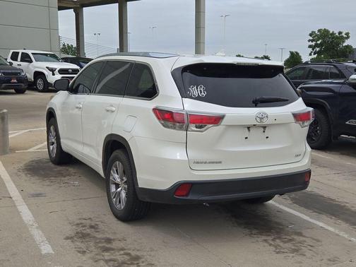 Blizzard Pearl 2015 Toyota Highlander XLE