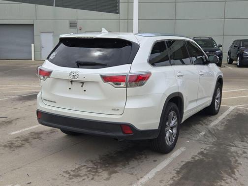Blizzard Pearl 2015 Toyota Highlander XLE