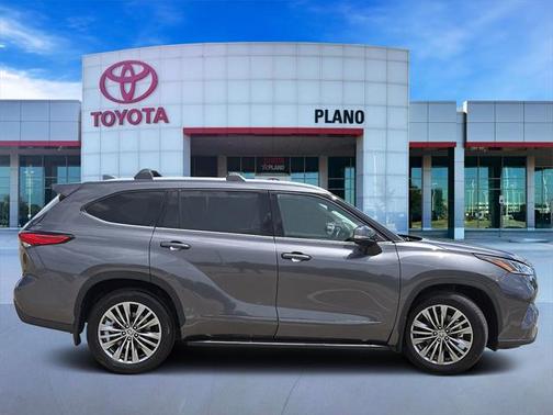 2022 Toyota Highlander Platinum