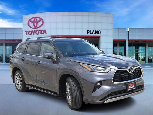 2022 Toyota Highlander Platinum