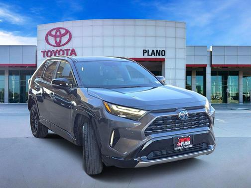 2023 Toyota RAV4 Hybrid SE