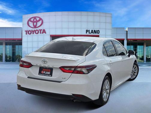 Ice Cap 2023 Toyota Camry LE