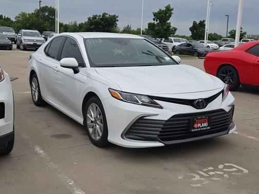 Ice Cap 2023 Toyota Camry LE