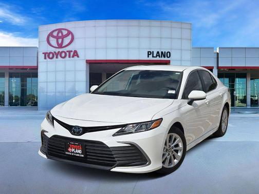 Ice Cap 2023 Toyota Camry LE