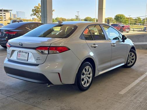2025 Toyota Corolla Hybrid LE