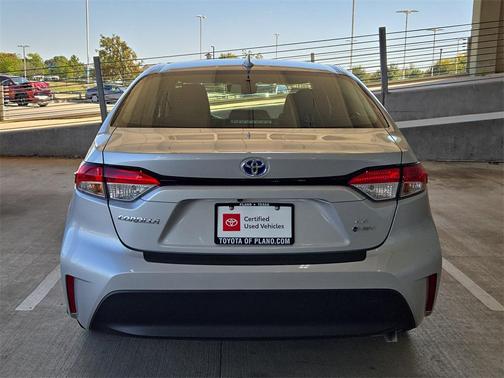 2025 Toyota Corolla Hybrid LE