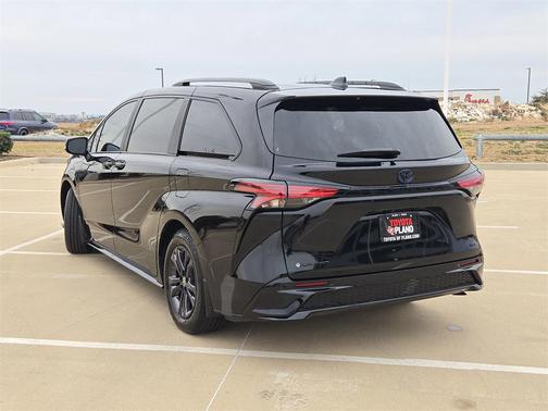 2025 Toyota Sienna XSE 7 Passenger