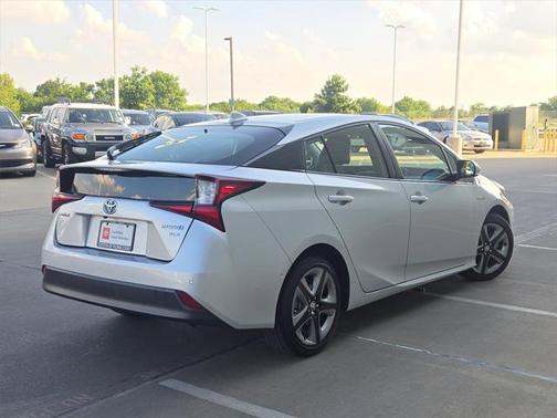 2021 Toyota Prius L