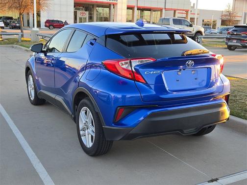 2020 Toyota C-HR LE