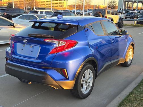 2020 Toyota C-HR LE
