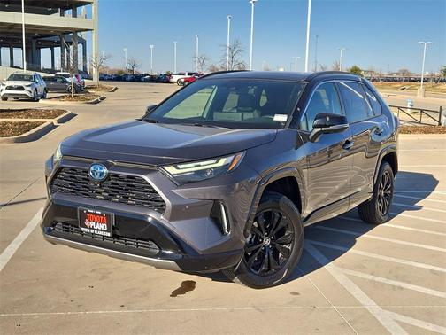 2023 Toyota RAV4 Hybrid SE