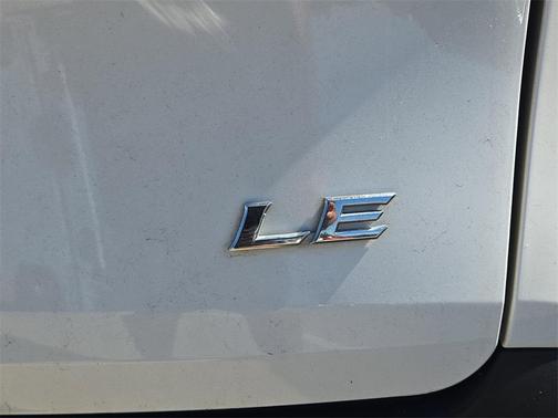 2025 Toyota Sienna LE