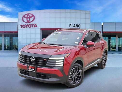 2025 Nissan Kicks SR