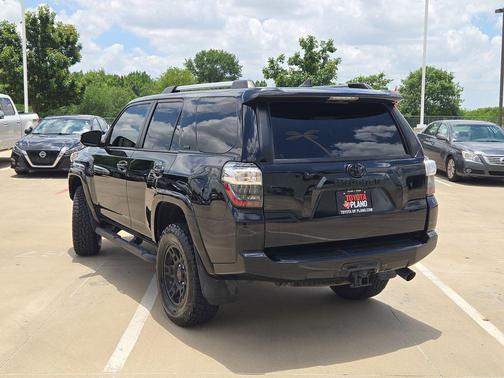 Midnight Black Metallic 2021 Toyota 4Runner SR5 Premium