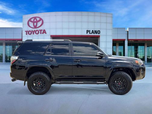 Midnight Black Metallic 2021 Toyota 4Runner SR5 Premium