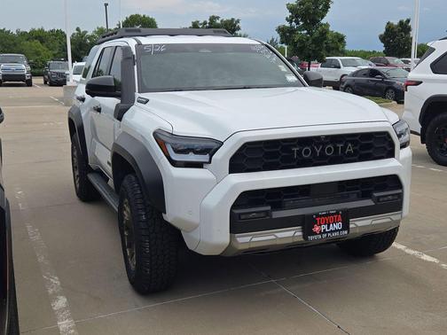 Ice Cap 2025 Toyota 4Runner Hybrid Trailhunter