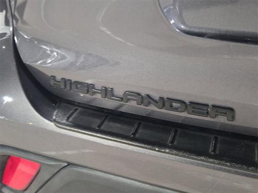 2022 Toyota Highlander L