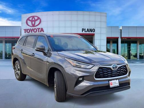 2024 Toyota Highlander Hybrid XLE