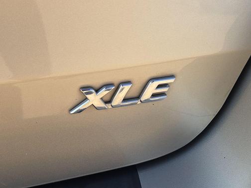 Creme Brulee 2015 Toyota Sienna XLE