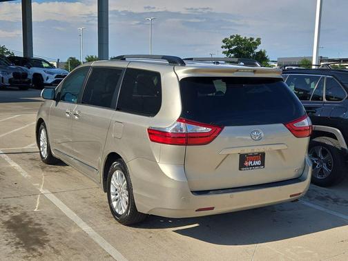 Creme Brulee 2015 Toyota Sienna XLE