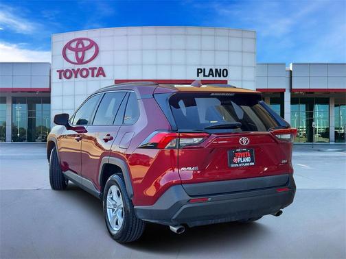 2020 Toyota RAV4 XLE