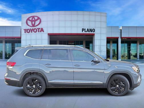 2025 Volkswagen Atlas 2.0T SEL