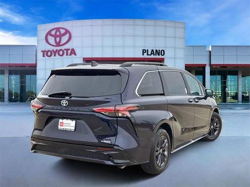 2024 Toyota Sienna XSE 7 Passenger