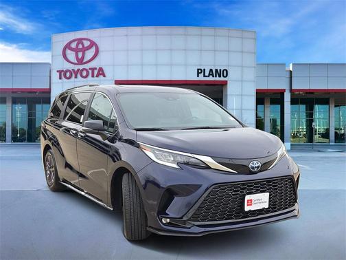 2024 Toyota Sienna XSE 7 Passenger