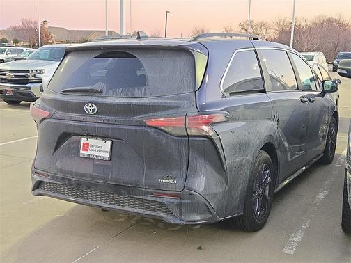 2024 Toyota Sienna XSE 7 Passenger