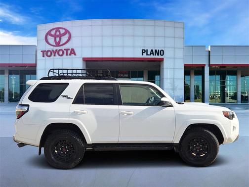2023 Toyota 4Runner TRD Off Road