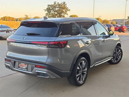 2022 INFINITI QX60 Luxe