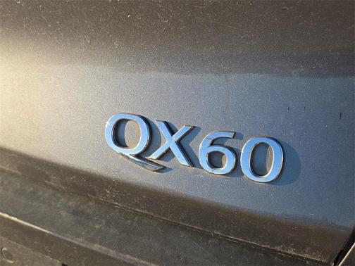 2022 INFINITI QX60 Luxe