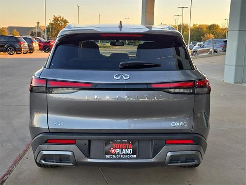 2022 INFINITI QX60 Luxe