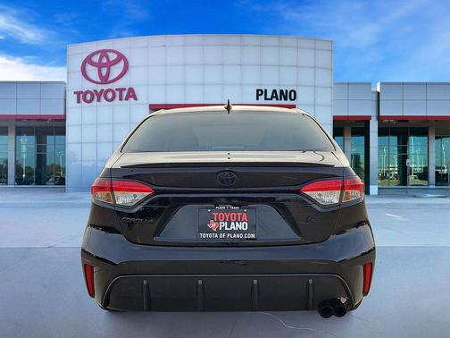 Midnight Black Metallic 2026 Toyota Corolla SE